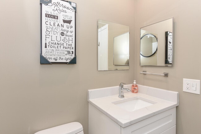 Building Photo - 864 Normandy R