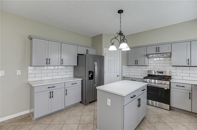 Building Photo - 305 Leatherman Ct