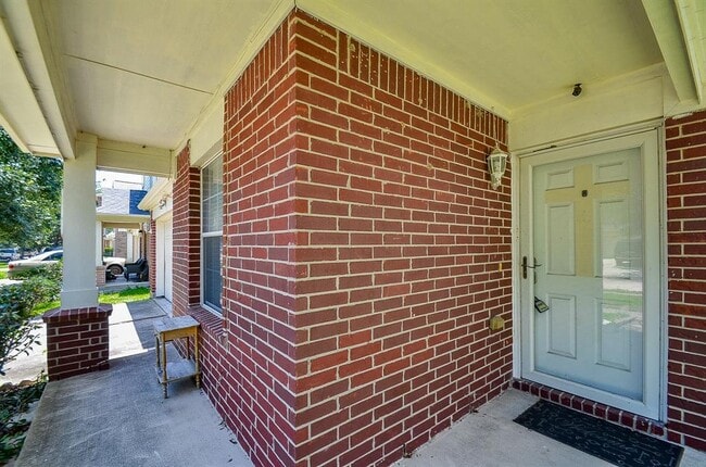 Building Photo - 9310 Garfield Park Ln