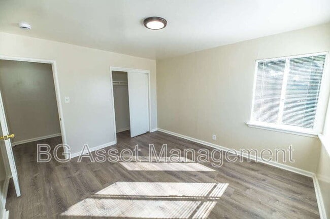 Building Photo - 156 Marina Way