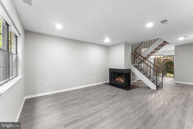 Building Photo - 11331 Headlands Ct