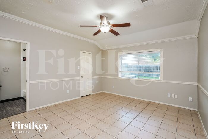 Building Photo - 16950 Nicole Ln