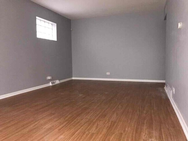 Building Photo - 2312 S Halsted St