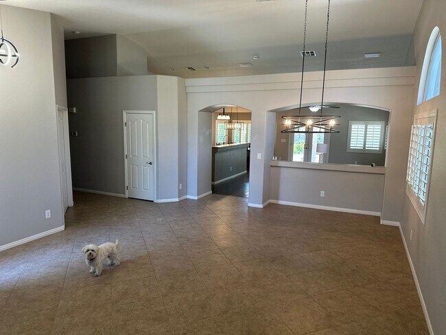 Building Photo - Single Story Home in the Northwest w/ 3 Car Garage