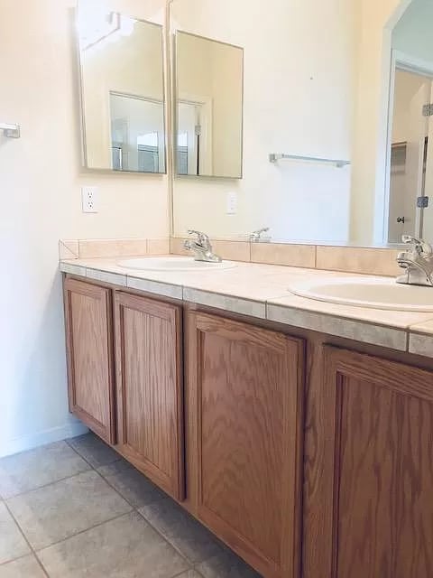 Building Photo - 7671 Calle Armonia NE