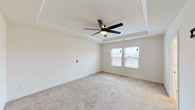 Building Photo - 4500 Collingham Dr