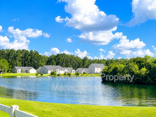 Building Photo - 109 Willow Dr