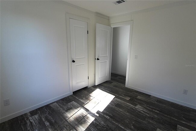 Building Photo - 4117 10th St Ct E