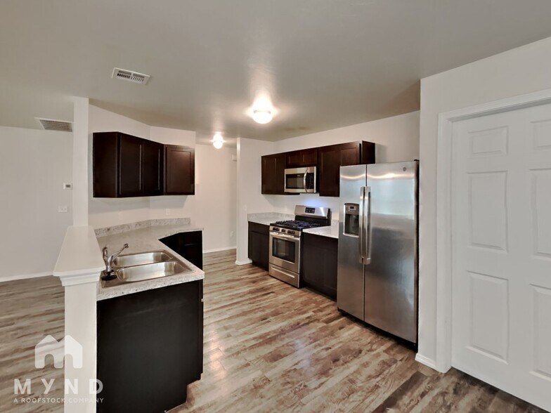 Building Photo - 4201 Umbria Rd