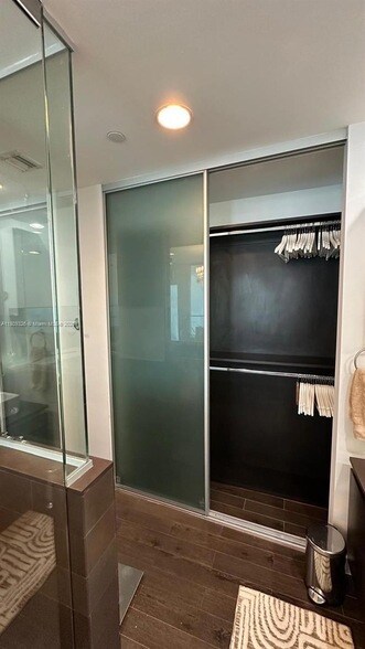 Building Photo - 1040 Biscayne Blvd
