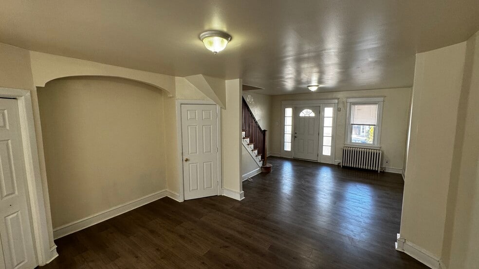 Building Photo - 4032 Maywood street