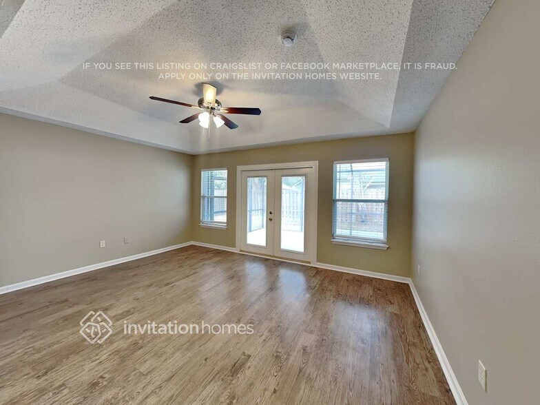 Building Photo - 1335 Ardmore St