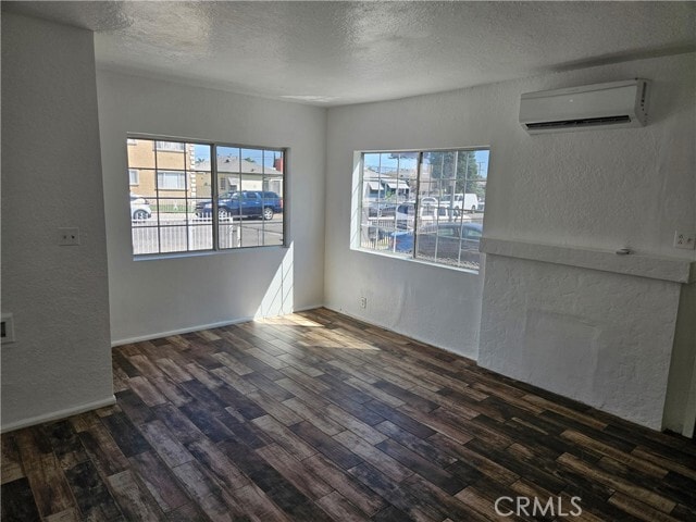 Building Photo - 1309 S Woods Ave