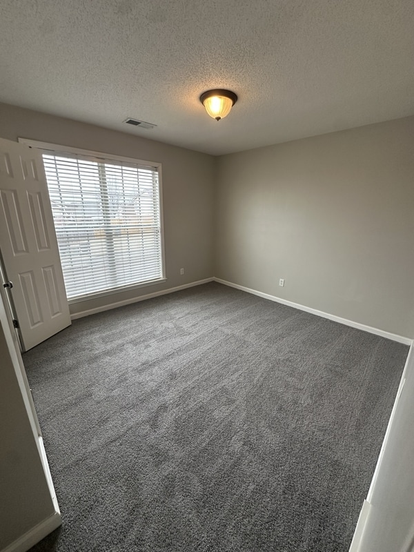 Building Photo - 2178 Berry Bush Ln