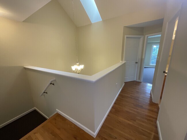 Building Photo - 348 Channing Dr