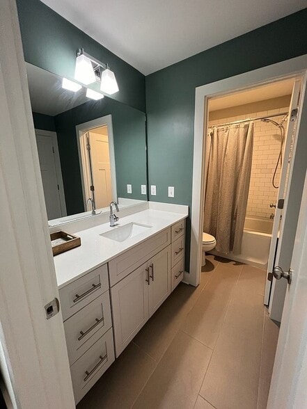 Building Photo - 720 Mill Creek Meadow Dr