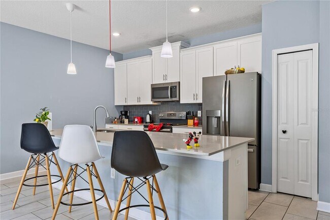 Building Photo - 4828 Love Storey Ln