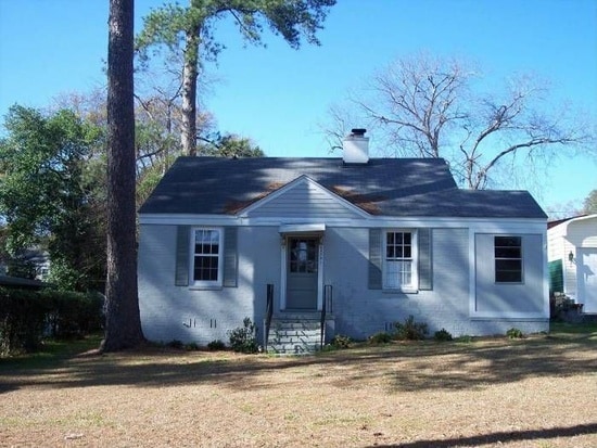 Building Photo - 1721 Oak Dr