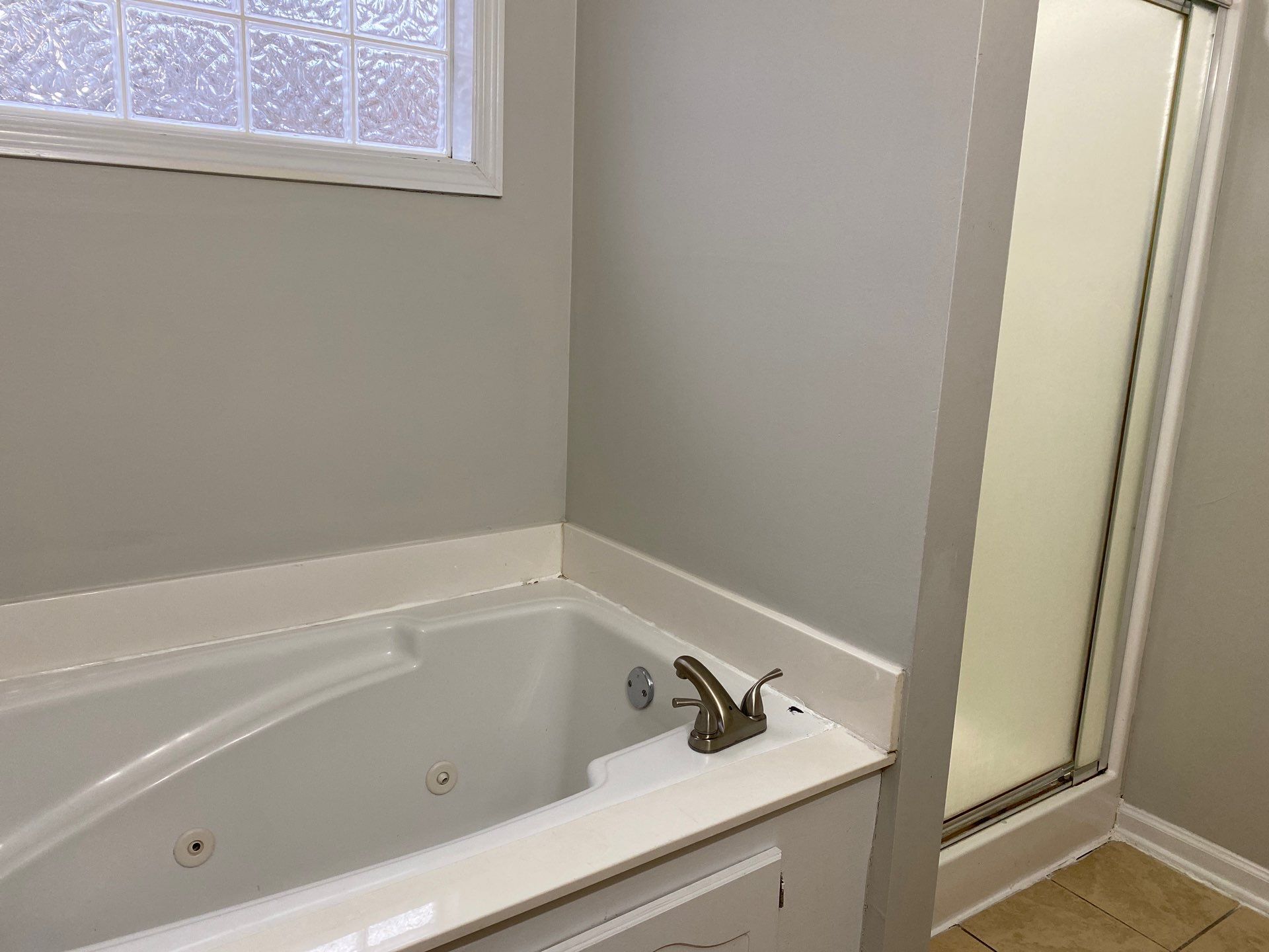 Building Photo - 68 Old Oak Cir