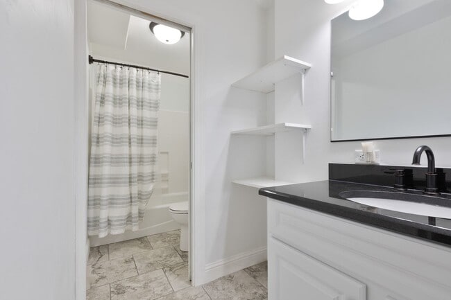 Building Photo - 5 Bed 3 Bath Home in Idaho Falls - $300 OFF 1ST MONTH