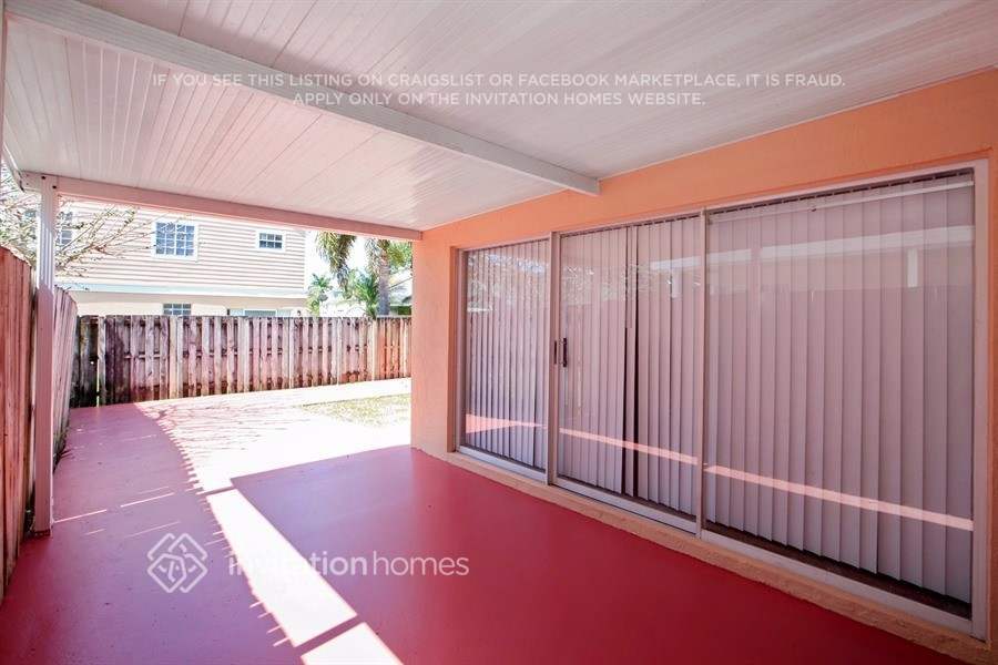 Building Photo - 22250 SW 101 Avenue Rd