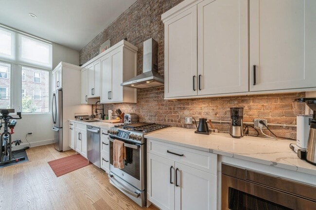 Building Photo - 520 Palisade Ave