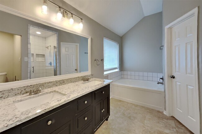 Building Photo - 18702 Timber Way Dr