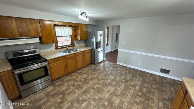 Building Photo - 113 Southview Terrace