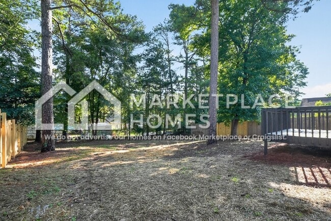 Building Photo - 1104 Bonita Cir
