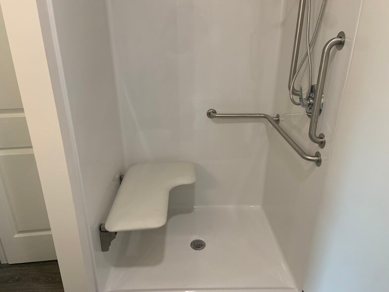 ADA shower - 5825 Baer Rd