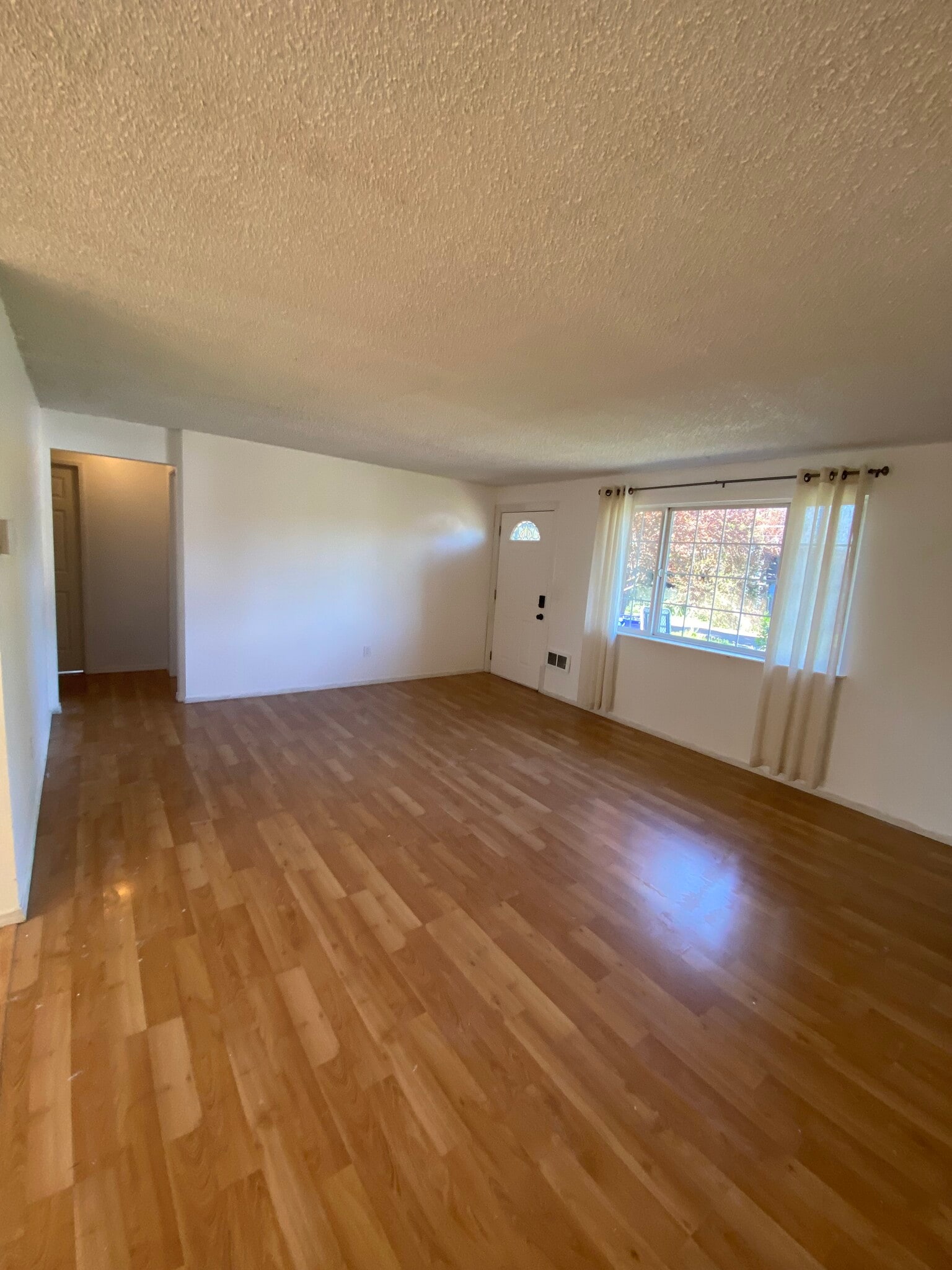 Building Photo - 1101 Hughes St