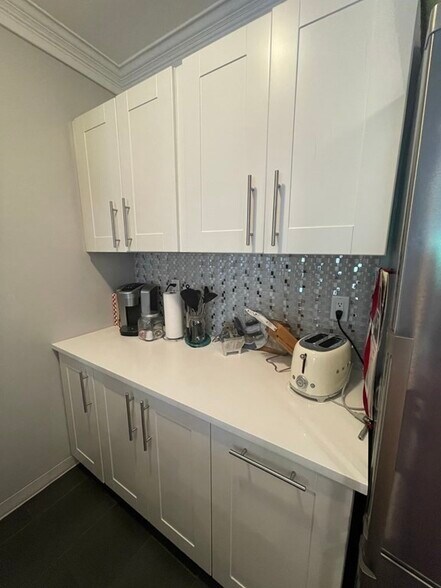 Building Photo - 471 Massachusetts Ave