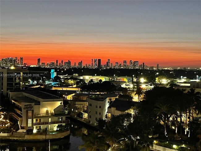 Building Photo - 2401 Collins Ave