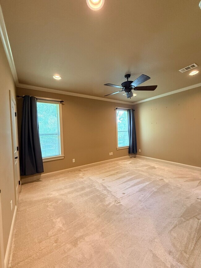 Building Photo - 4306 Rock Bend Dr