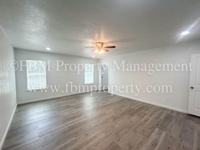 Building Photo - 101 Chaperial Rd