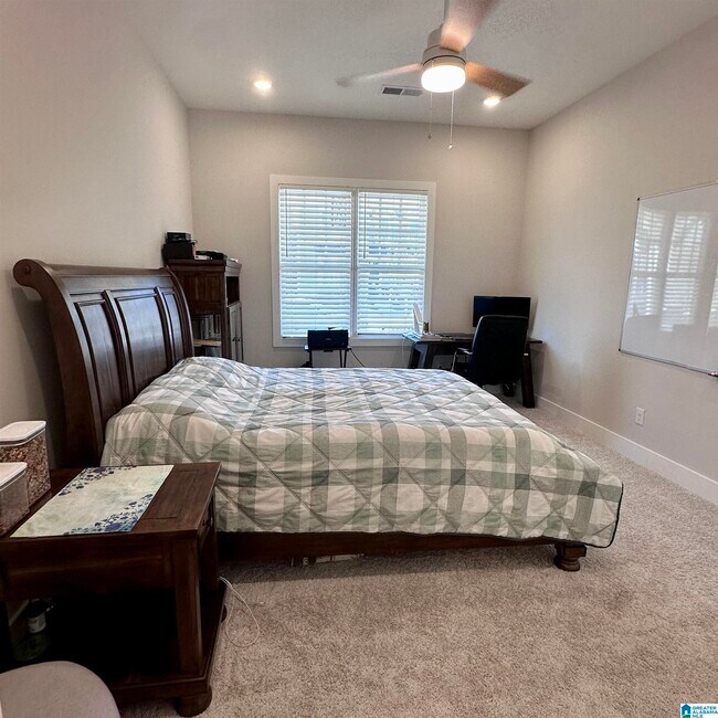 Building Photo - 4740 Arden Wy