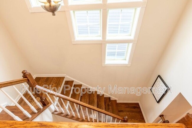 Building Photo - 1480 Delphi Ln