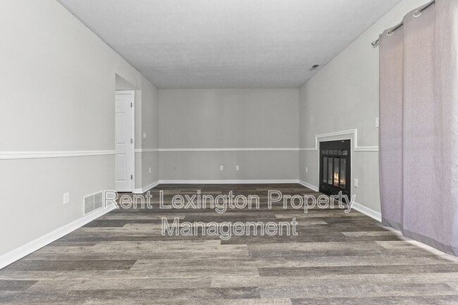 Building Photo - 1658 Foxhaven Dr