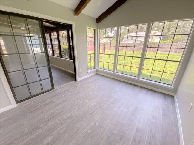 Building Photo - 2519 River Ridge