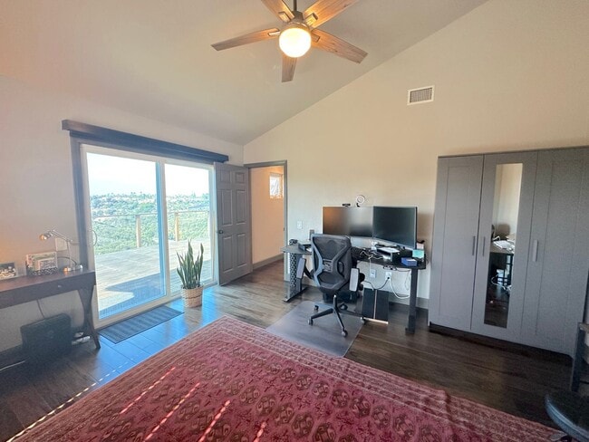 Building Photo - Stunning Hillside Home with Expansive View...