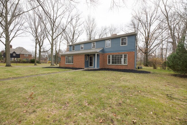Exterior - 15472 Brewster Rd