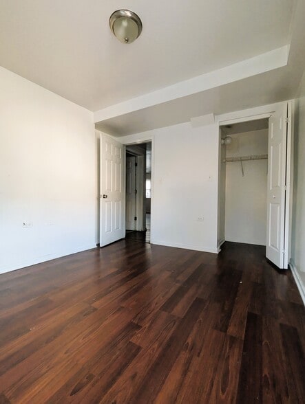 Building Photo - 2530 W Fitch Ave
