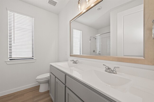 Building Photo - 3223 Loam Ln