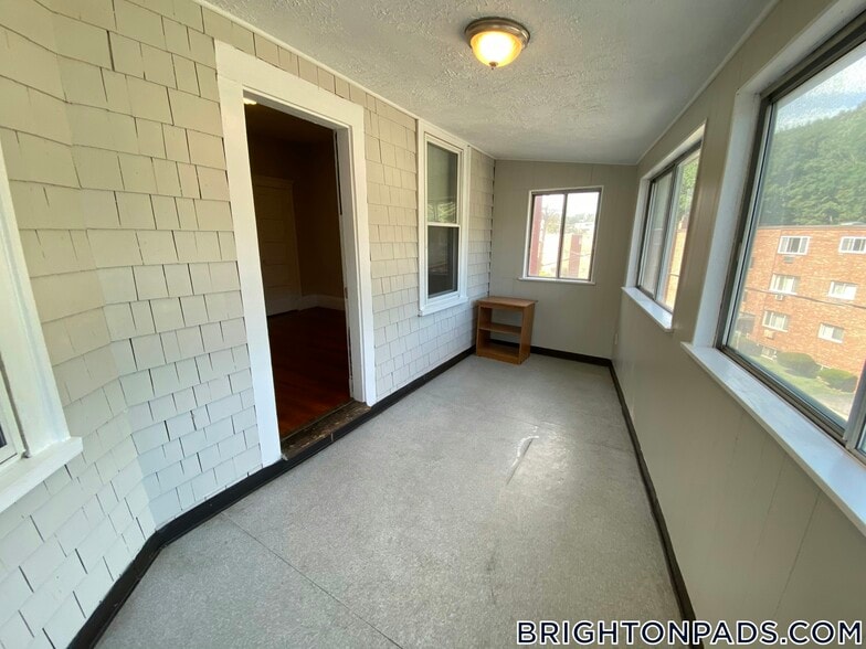 Building Photo - 348 Faneuil St