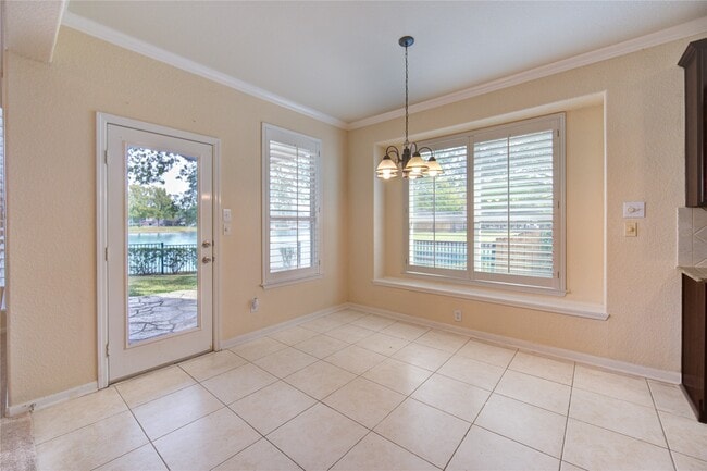 Building Photo - 5802 Horseshoe Falls