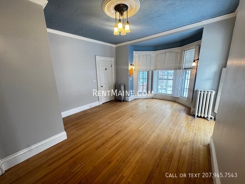 Building Photo - 77 Broadway