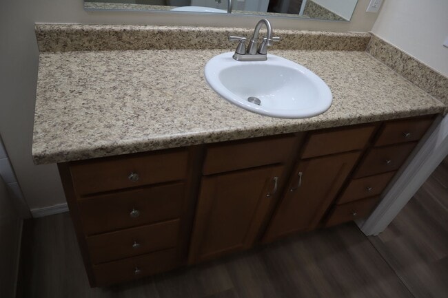 Building Photo - Fully Renovated Home You'll Want To See!