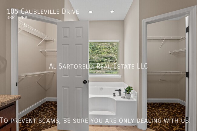 Building Photo - 105 Caubleville Dr