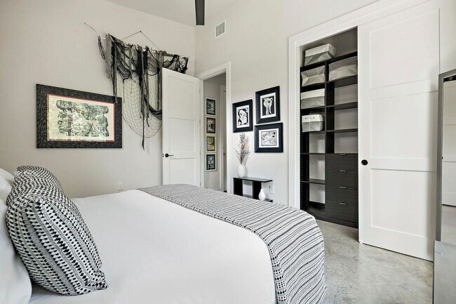 Building Photo - 3608 Pennsylvania Ave