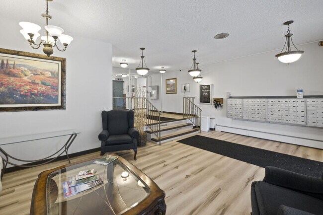 Building Photo - Live Above It All at the Satellite Condo 1 bed 1 bath!